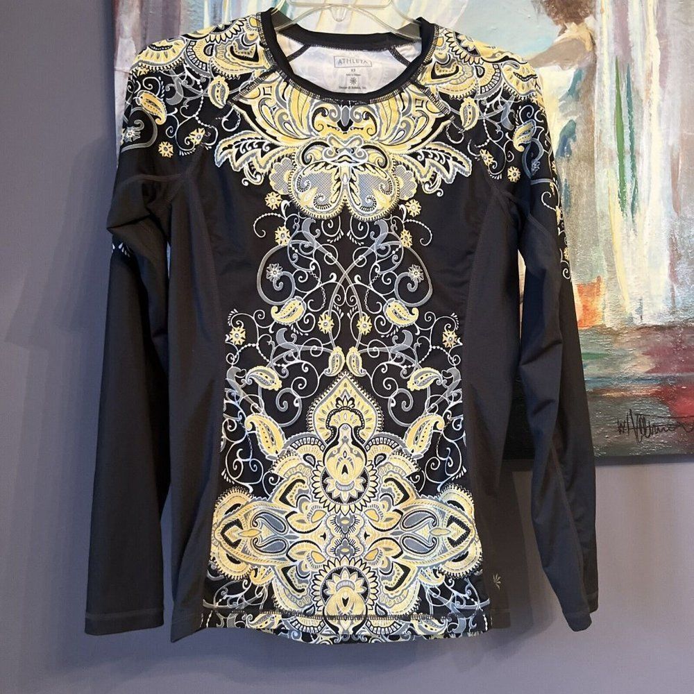 Athleta Womens Sz XS Gray Yellow Mandala Long Sleeve Stretch Athletic Top Shirt